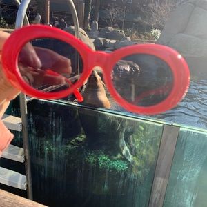 Clout goggles